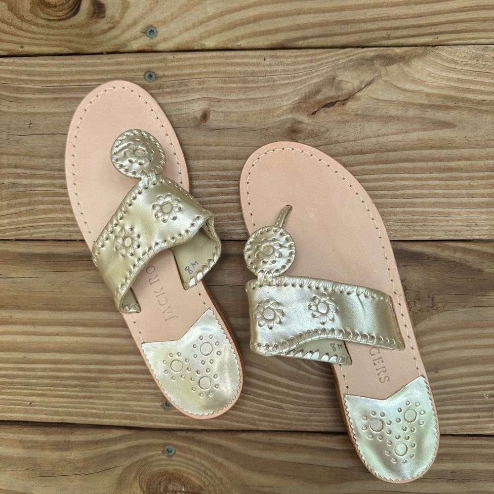 Iconic Jack Rogers Platinum Sandal Size 8